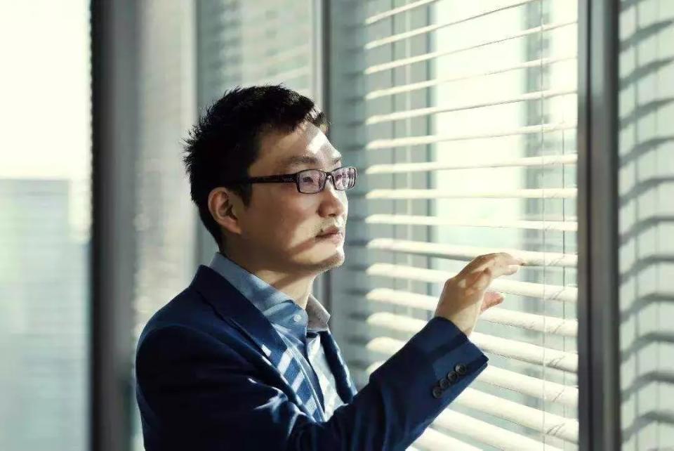 个人职业生涯发展与规划_黄峥的职业生涯与个人发展_个人职业生涯发展路线